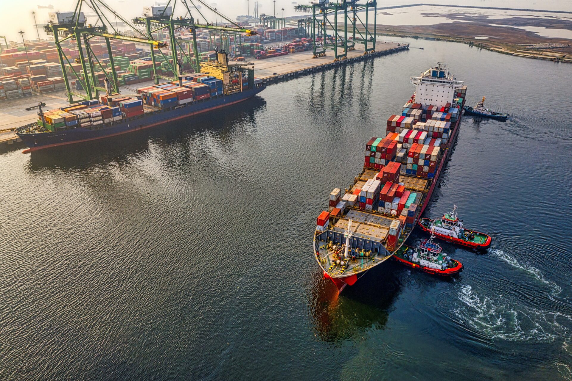Use Case of Ship Detection Technology with SAR Satellites